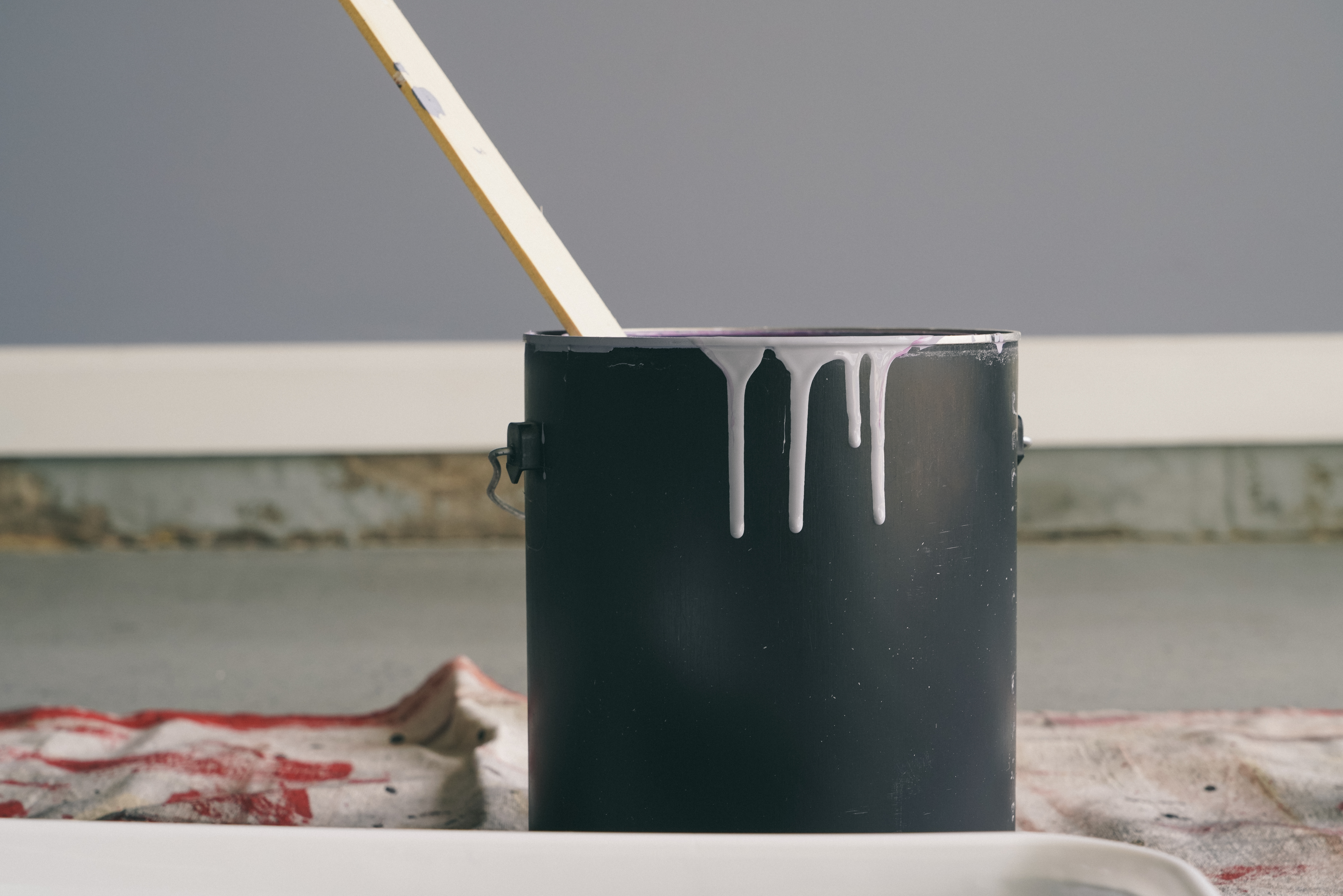 Comment conserver des pots de peinture entamés ?